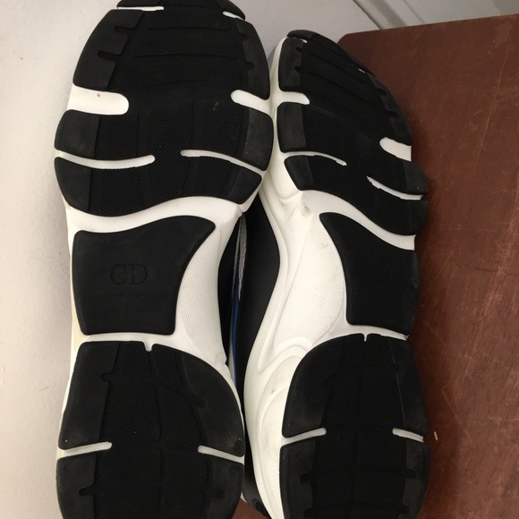 Dior B22 Authentic Blue/White  Sneakers Made in Italy serial number 20HLS 51. - Picture 5 of 12